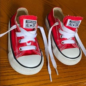 Red Converse size 5